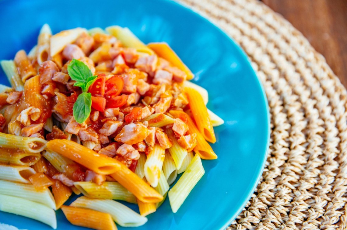 5853e8f47b0634.93379635