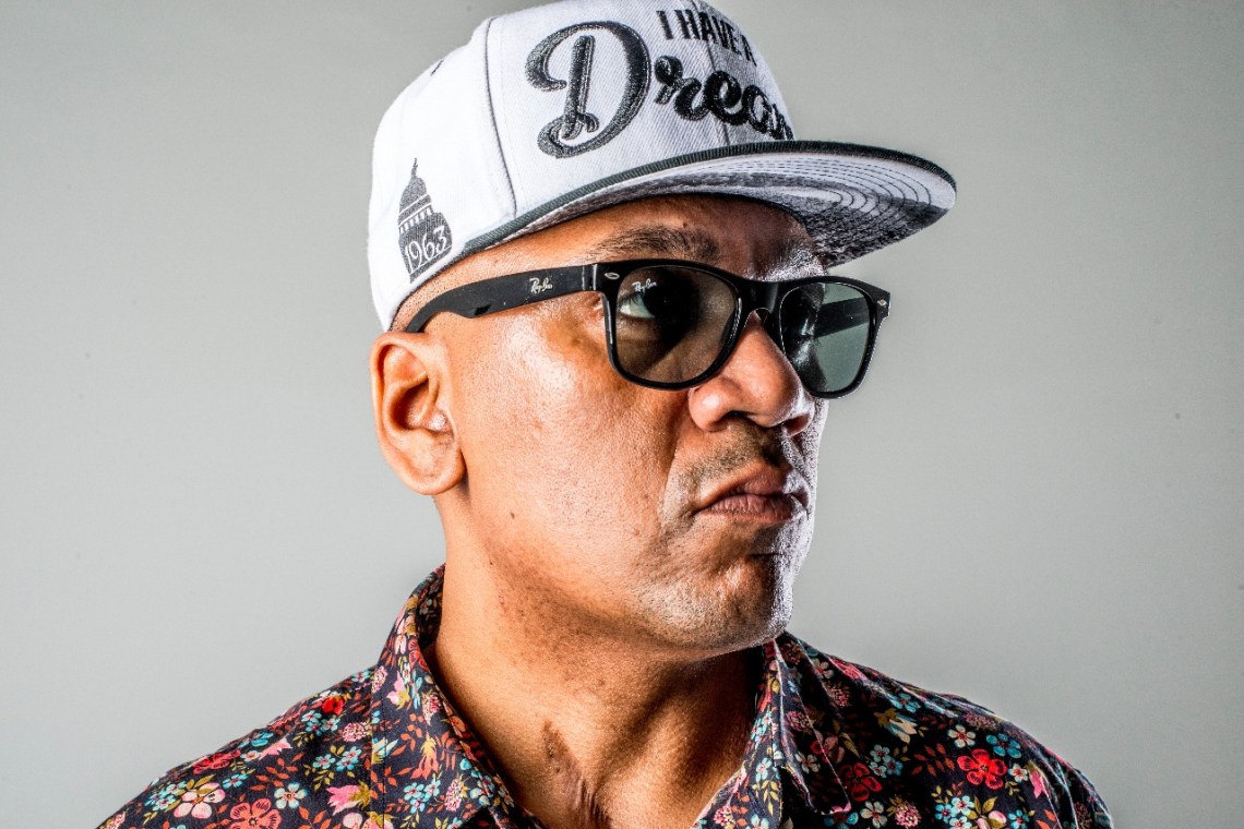 PRETO ZEZÉ - Por FERNANDA SAIURY