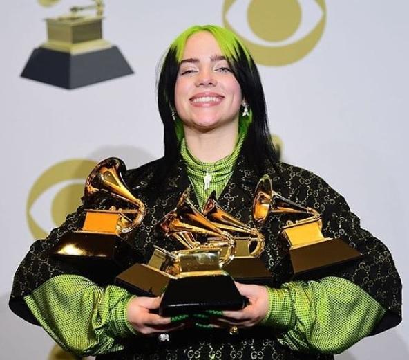 Billie-Eilish-foi-o-grande-nome-da-noite